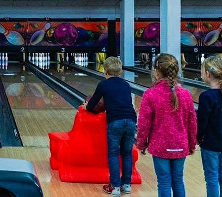 Kindergeburtstag beim Bowling